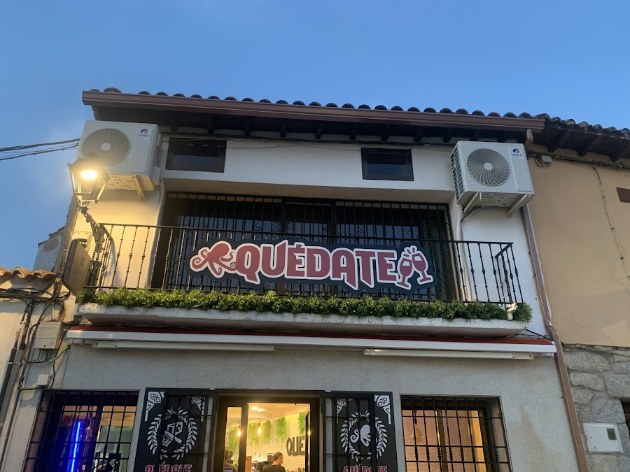Quédate bar restaurante