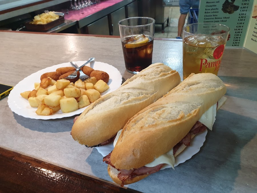 BAR EL TRÉBOL